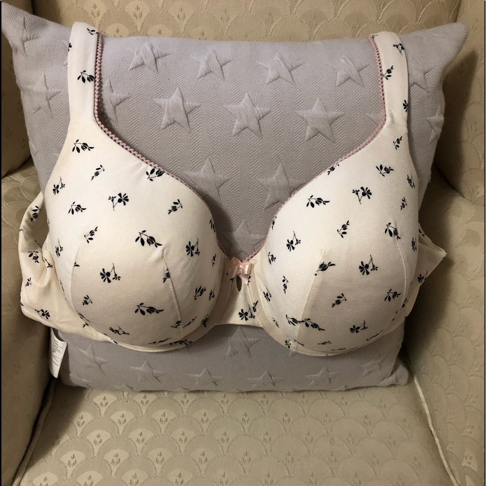 42D Lane Bryant full coverage back smoother